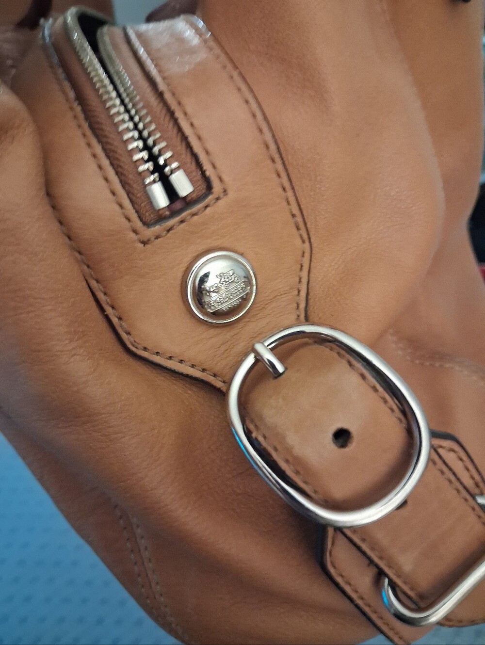 Coach Tan Leather Shoulder Bag - Classic Women's Hobo Silver Hardware - Picture 13 of 16